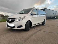 Weiß Gebraucht 2016 Mercedes V250 Van / Kleinbus | 34.850 € (Fairer Preis)
