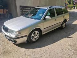Silber Gebraucht 2003 Skoda Octavia Kombi | 3.500 € (Etwas zu teuer)