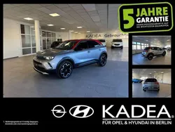 Kontrast grau/quarz silber Gebraucht 2022 Opel Mokka Ultimate SUV | 21.550 € (Fairer Preis)