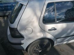 Silber Gebraucht 1998 VW Golf Basis Limousine | 1.650 € (Fairer Preis)