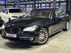 Black sapphire Gebraucht 2015 BMW 750L Comfort Edition Limousine | 18.850 € (Superpreis)