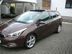 (j5n) matrixbraun met. Gebraucht 2014 Kia Ceed Sportswagon Platinum Edition Kombi | 8.950 € (Fairer Preis)