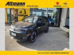 Lackierung schwarz perla nera/ Gebraucht 2025 Opel Grandland Electric SUV | 50.890 € (Teuer)