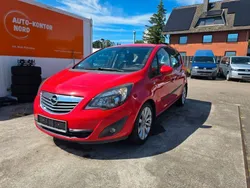 Rot Gebraucht 2010 Opel Meriva Innovation Van / Kleinbus | 5.900 € (Guter Preis)