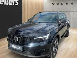 Schwarz Gebraucht 2024 Volvo XC40 Plus SUV | 37.850 € (Fairer Preis)