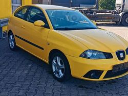 Gelb Gebraucht 2008 Seat Ibiza Sport Kleinwagen | 1.650 € (Etwas zu teuer)