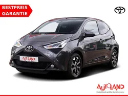 Grau Gebraucht 2021 Toyota Aygo X-play Kleinwagen | 14.950 € (Teuer)