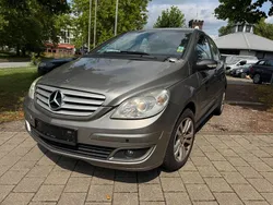Silber Gebraucht 2006 Mercedes B170 Van / Kleinbus | 1.299 €