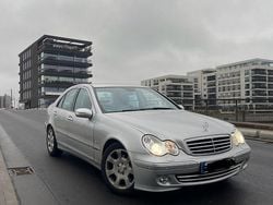 Silber Gebraucht 2006 Mercedes C280 Limousine | 7.500 € (Teuer)