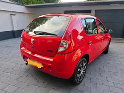 Rot Gebraucht 2009 Dacia Sandero Kleinwagen | 1.500 € (Fairer Preis)