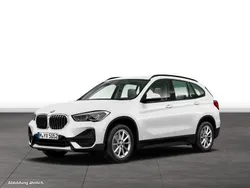 Weiß Gebraucht 2022 BMW X1 SUV | 26.425 € (Fairer Preis)