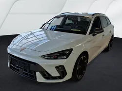 Glacial weiß metallic (metallic) Gebraucht 2024 Cupra Leon Limousine | 31.990 € (Etwas zu teuer)