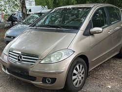 Gold Gebraucht 2006 Mercedes A170 Kleinwagen | 3.699 € (Guter Preis)