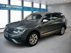 Grau Gebraucht 2023 VW Tiguan Allspace Life SUV | 38.760 € (Guter Preis)