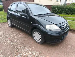 Schwarz Gebraucht 2010 Citroën C3 Kleinwagen | 2.100 € (Fairer Preis)