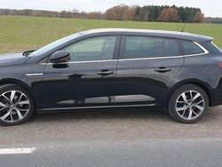 Schwarz Gebraucht 2017 Renault Mégane IV Bose Edition Limousine | 9.999 € (Fairer Preis)