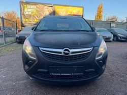 Schwarz Gebraucht 2015 Opel Zafira Tourer Edition Van / Kleinbus | 7.500 € (Fairer Preis)