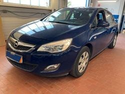 Blau Gebraucht 2012 Opel Astra Design Edition Limousine | 4.490 € (Guter Preis)