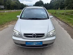 Silber Gebraucht 2004 Opel Zafira Van / Kleinbus | 2.990 € (Etwas zu teuer)