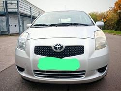 Silber Gebraucht 2008 Toyota Yaris Limousine | 2.799 € (Guter Preis)