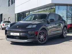 Tiefschwarzmetallic Neu 2025 Porsche Macan SUV | 111.990 € (Teuer)