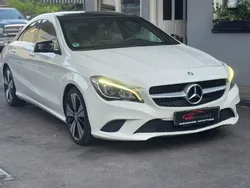 Weiß Gebraucht 2015 Mercedes CLA250 Limousine | 12.900 € (Guter Preis)