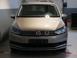 Titanium beige Gebraucht 2016 VW Touran Comfortline Van / Kleinbus | 21.990 € (Fairer Preis)