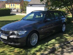 Grau Gebraucht 2007 BMW 318 Sport Line Kombi | 2.900 € (Superpreis)