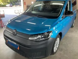 Blau Gebraucht 2022 VW Caddy Maxi California Van / Kleinbus | 21.000 €