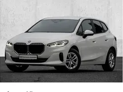 Weiß Gebraucht 2022 BMW 218 Luxury Line Kombi | 23.590 € (Guter Preis)