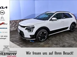 Weiß Gebraucht 2023 Kia e-Niro Inspiration SUV | 38.600 € (Teuer)