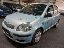 Silber Gebraucht 2005 Toyota Yaris Kleinwagen | 2.990 € (Fairer Preis)