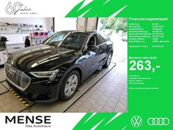 Brilliantschwarz Gebraucht 2022 Audi e-tron Basis SUV | 29.762 € (Fairer Preis)