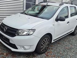 Weiß Gebraucht 2015 Dacia Logan Kombi | 3.350 €