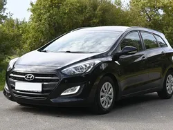 Schwarz Gebraucht 2016 Hyundai i30 Trend Kombi | 10.900 €