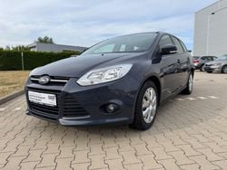 Grau Gebraucht 2014 Ford Focus Trend Kombi | 6.200 € (Fairer Preis)