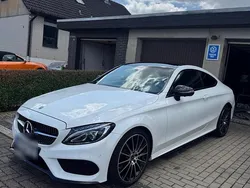 Weiß Gebraucht 2018 Mercedes C300 AMG line Coupé | 30.000 € (Etwas zu teuer)