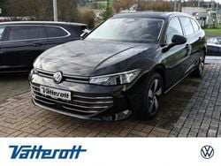 Grenadillschwarz metallic Gebraucht 2024 VW Passat Business Kombi | 55.750 € (Teuer)