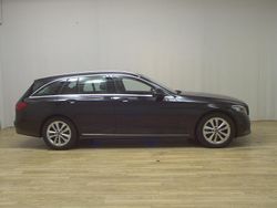 Schwarz Gebraucht 2019 Mercedes C200 Avantgarde Kombi | 17.580 € (Fairer Preis)