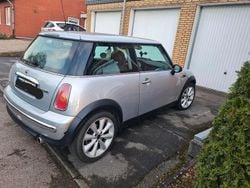 Silber Gebraucht 2004 Mini ONE Kleinwagen | 2.500 € (Guter Preis)