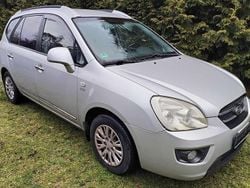 Fine silver Gebraucht 2011 Kia Carens LX Van / Kleinbus | 1.980 €