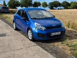 Blau Gebraucht 2013 Kia Rio Kleinwagen | 6.200 €