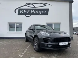 Grau Gebraucht 2018 Porsche Macan Basis SUV | 38.990 € (Fairer Preis)