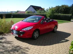 Rot Gebraucht 2008 Peugeot 307 CC Cabrio | 10.500 €