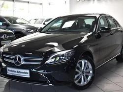 Obsidianschwarz Gebraucht 2019 Mercedes C300 Limousine | 30.800 € (Superpreis)
