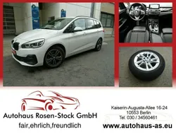 Weiß Gebraucht 2018 BMW 218 Gran Tourer Sport Line Van / Kleinbus | 17.900 € (Guter Preis)