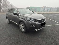 Grau Gebraucht 2017 Peugeot 5008 Active SUV | 16.690 € (Fairer Preis)