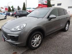 Meteorgraumetallic Gebraucht 2014 Porsche Cayenne SUV | 27.490 € (Fairer Preis)