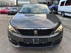 Grau Gebraucht 2021 Peugeot 308 Allure Limousine | 12.999 € (Etwas zu teuer)