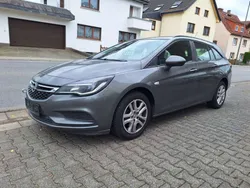 Quarz grau Gebraucht 2016 Opel Astra Edition Kombi | 7.499 € (Fairer Preis)